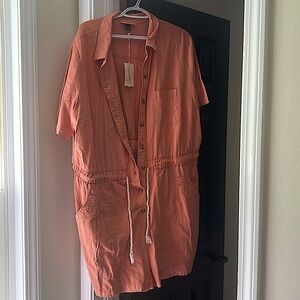 Universal Threads goods co.